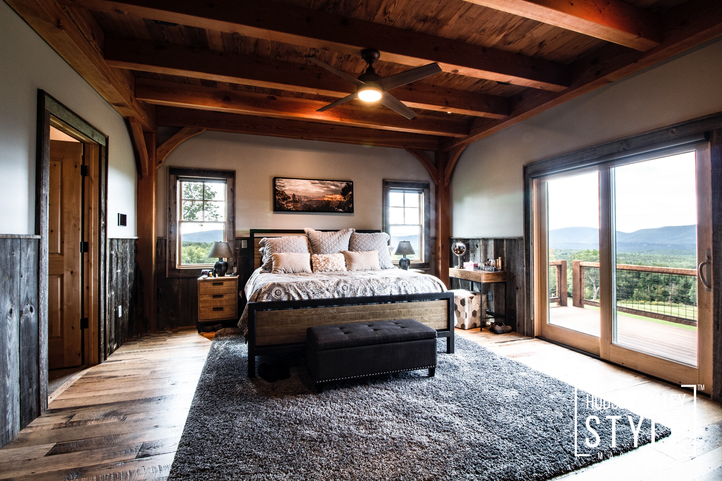 Choosing Home Decor for Your Hudson Valley Lodge or Cabin With a Rustic Theme