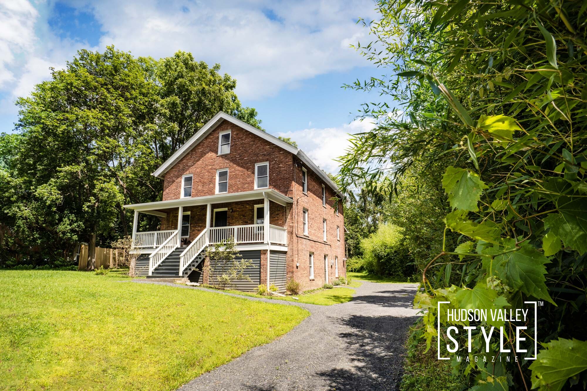 Beautifully Renovated Hudson Valley Farmhouse in Fishkill, NY – Real Estate Photography and Virtual Home Staging by Duncan Avenue Studios