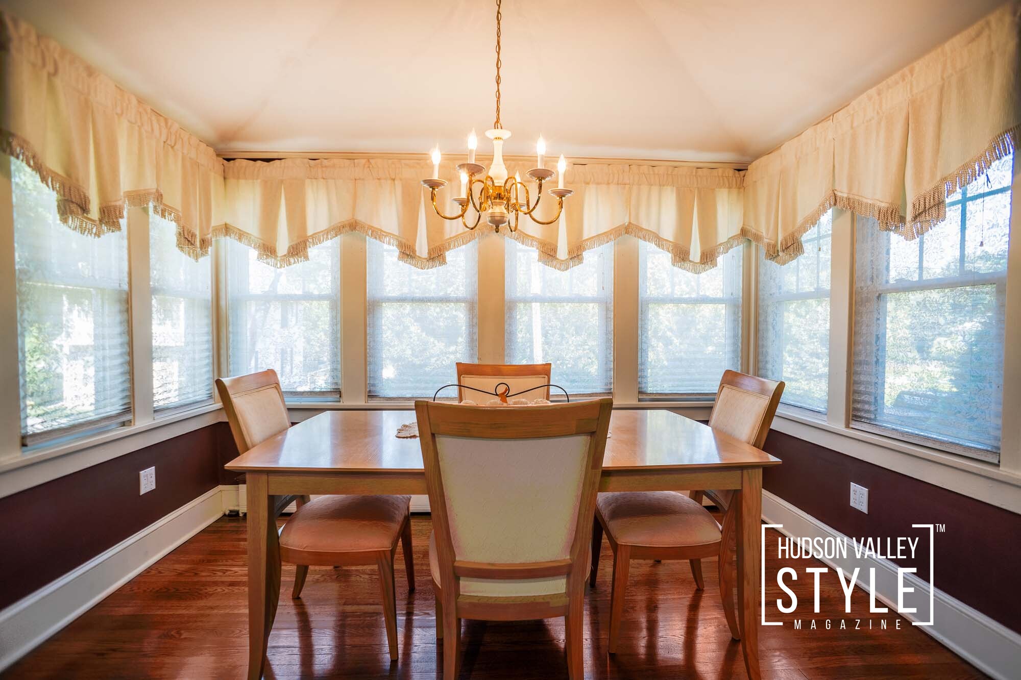 Beautiful and Cozy Hudson Valley Home for Sale by Owner just a Block away from the Hudson River and Chelsea, NY Yacht Club – Real Estate Photography by Duncan Avenue 