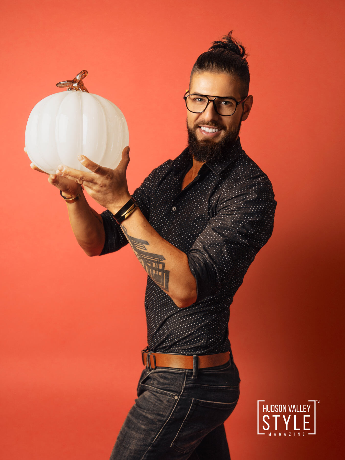 Beautify Your Hudson Valley Living with Fresh Fall Decorating Ideas – with Dino Alexander – Portrait Lifestyle Photography by Duncan Avenue Studios