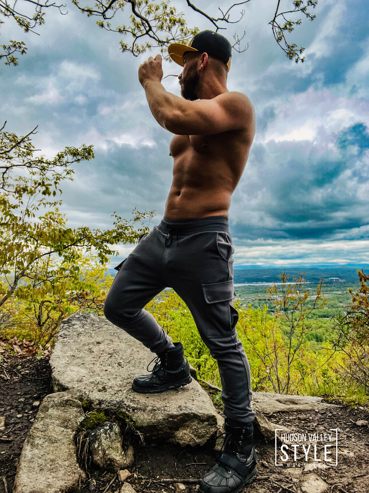 The Benefits of Hiking for Fitness and Bodybuilding – by Maxwell L Alexander, MA, BFA, Certified Elite Fitness Trainer, Bodybuilding and Sports Nutrition Coach