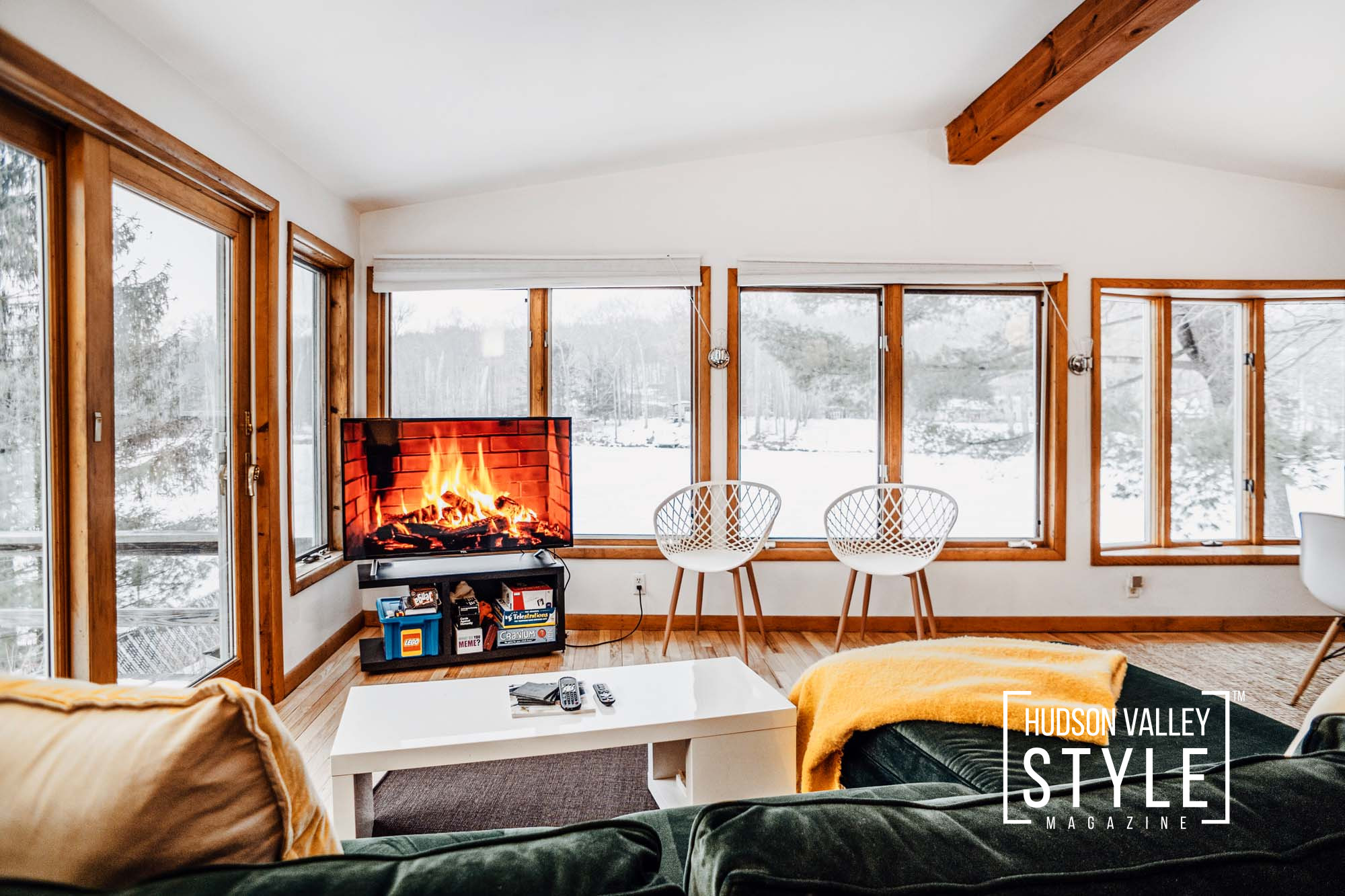 Spend a Weekend away from the City in the Beautiful Pinebush Lake House Spend a Weekend away from the City in the Beautiful Pinebush Lake House – Airbnb / VRBO Photography by Alluvion Real Estate – Maxwell Alexander – Duncan Avenue Studios