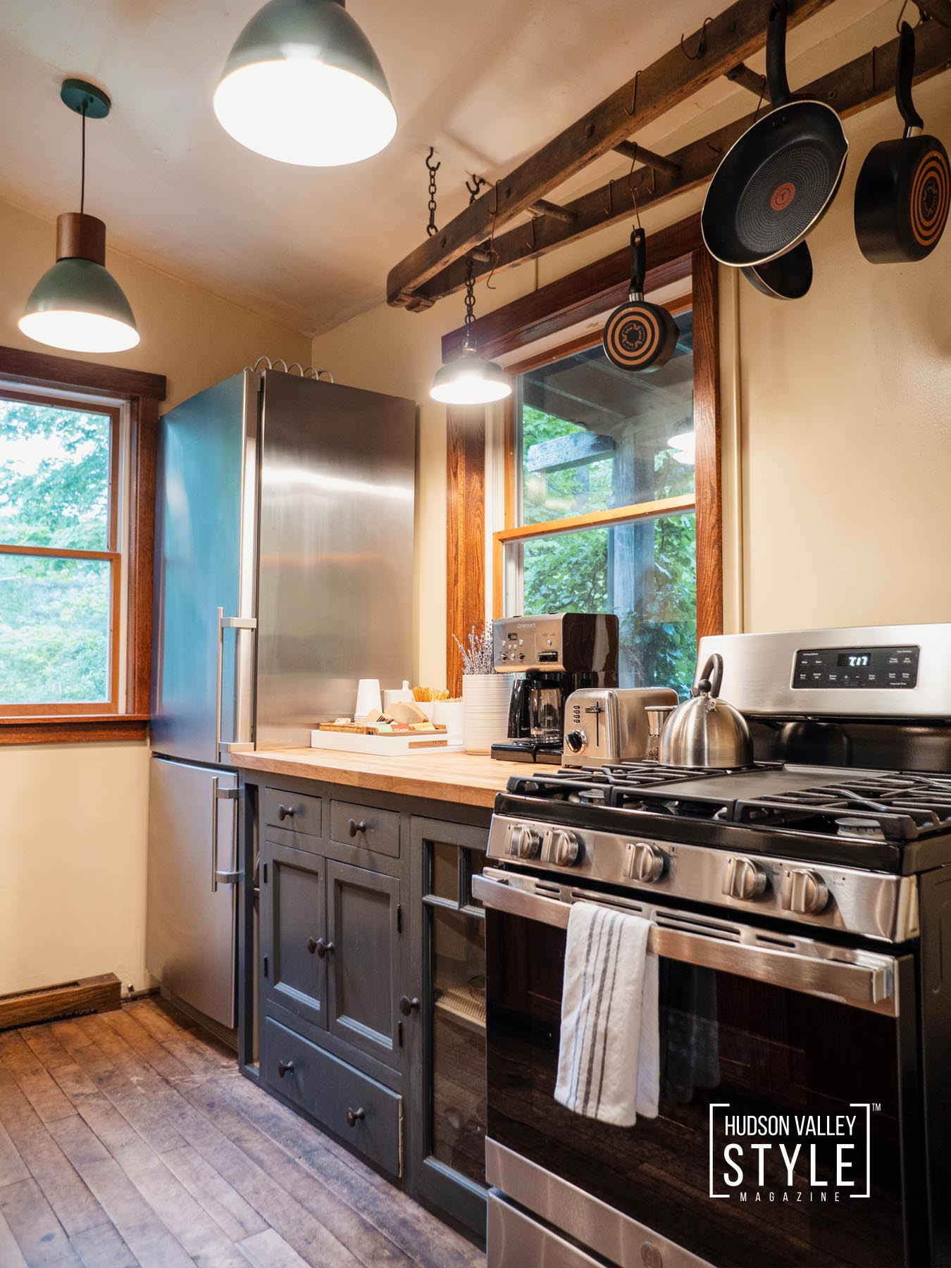 Discover Chic Modern Rustic Airbnb Cabin by the Stony Clove Creek in Catskills – Airbnb Photography by Maxwell Alexander / ALLUVION MEDIA – Hudson Valley Vacation Rental Management