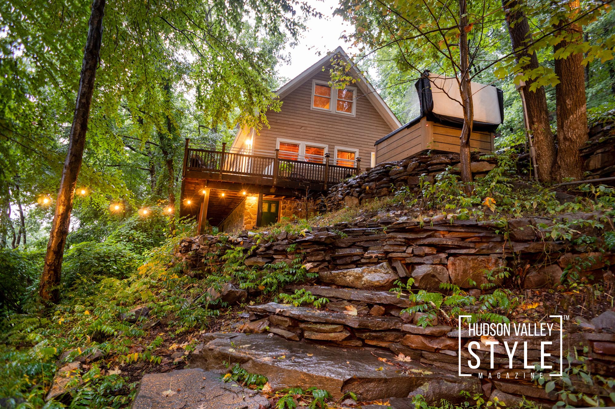 Connect with Nature and Unwind at the Hawks Nest Cabin Overlooking Delaware River