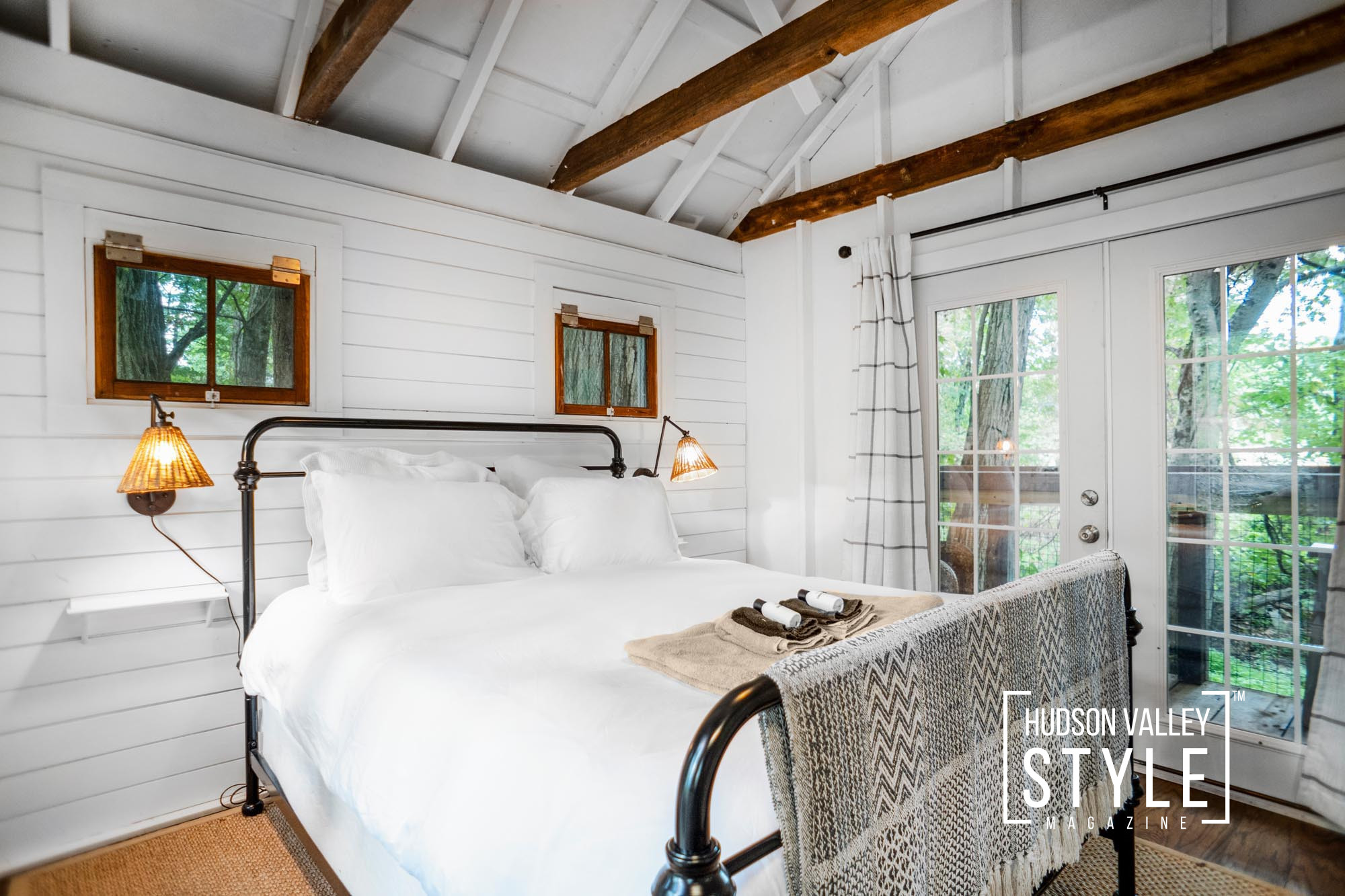 Apsley Hill Farm's Rustic Treehouse with a Claw Tub – Airbnb Review by Photographer Maxwell Alexander – Presented by ALLUVION MEDIA – The Best Airbnb Photography in the Hudson Valley, Catskills, NYC, and Hamptons