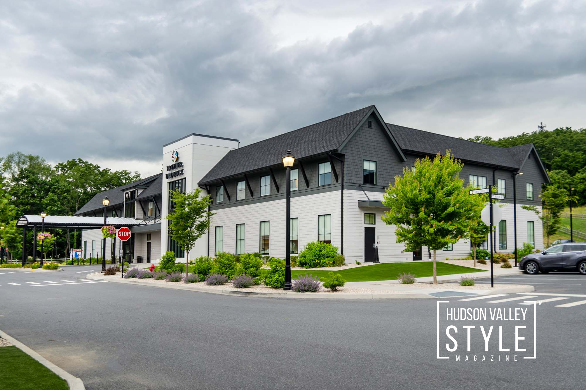 Why Dusk and Twilight Photography is Ideal for Real Estate Listings – Eastdale Village Apartments Poughkeepsie, Eastdale Village Shops, Eastdale Village Restaurants – Twilight + Dusk Photography by Alluvion Media