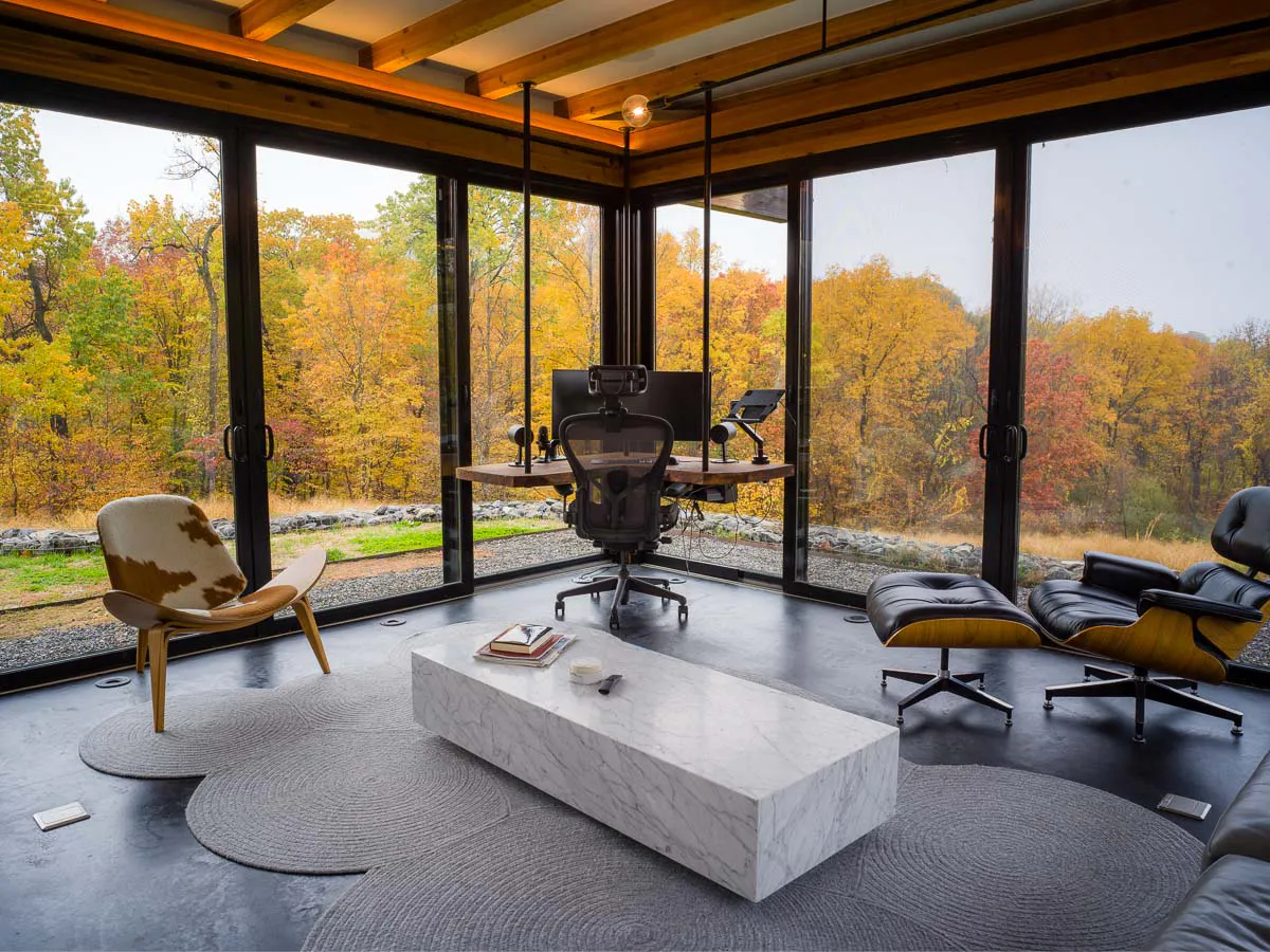 Take a Peek Inside Wander Hudson Woods, an Incredible Glass House in Upstate New York – Hudson Valley Airbnb Review – Best Catskills Vacation Rentals