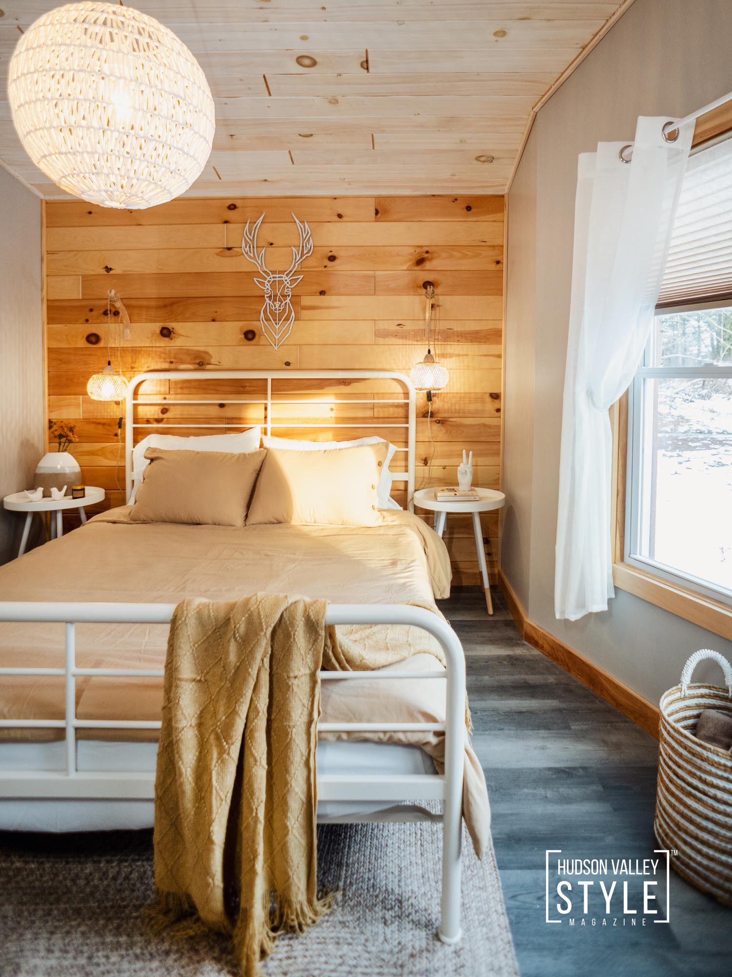Unwind in Style at Cabin Blhues, a Cozy and Chic Airbnb Cabin in the Woods with a Hot Tub – Airbnb Review by Photographer Maxwell Alexander
