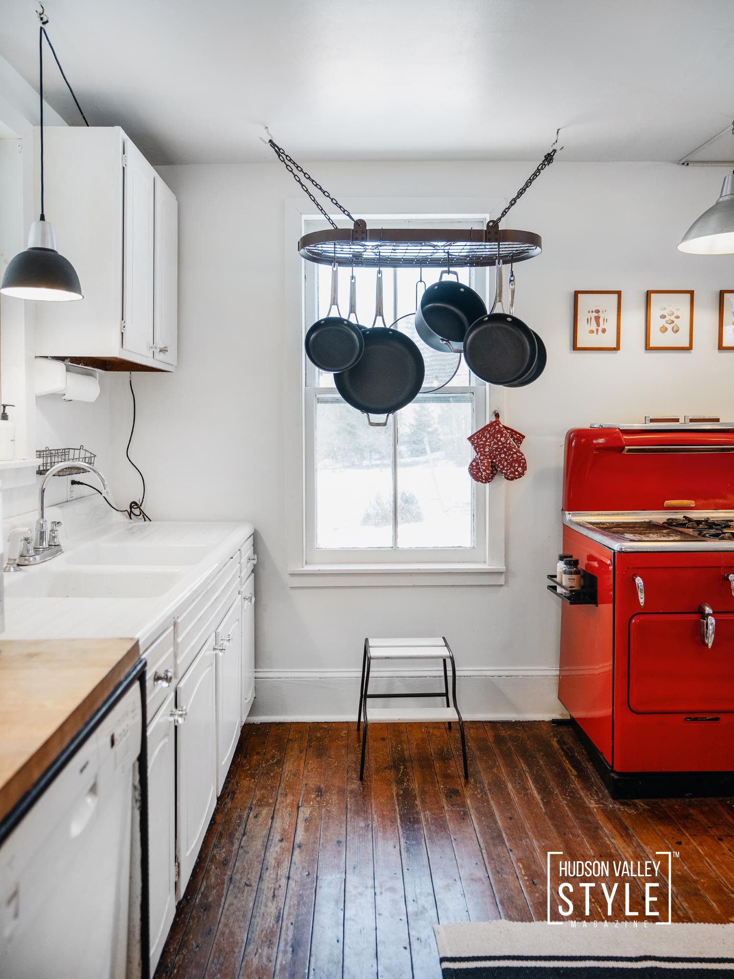 Experience Unforgettable Rustic Charm and Modern Flair in the Catskill Mountains at this Unique Farmhouse – Airbnb Review by Travel Photographer Maxwell Alexander